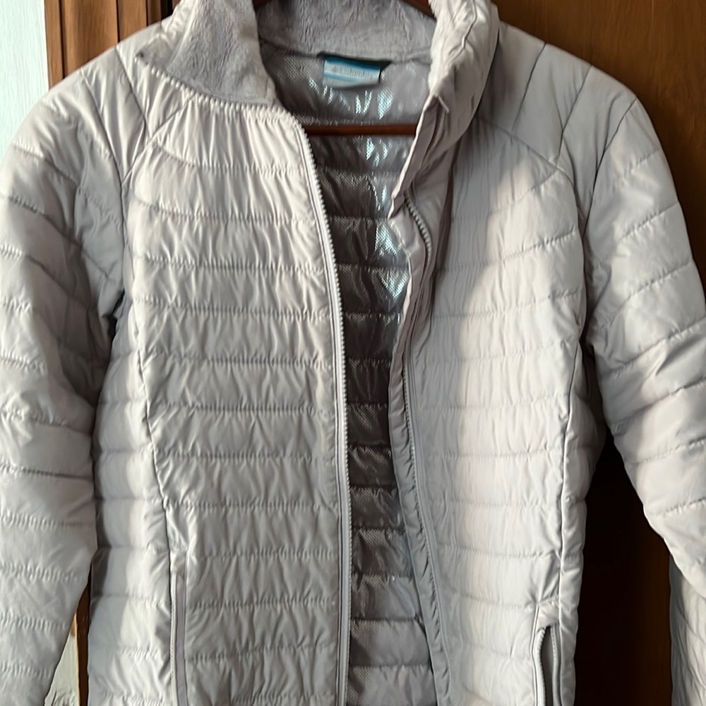 Columbia light weight instulated jacket